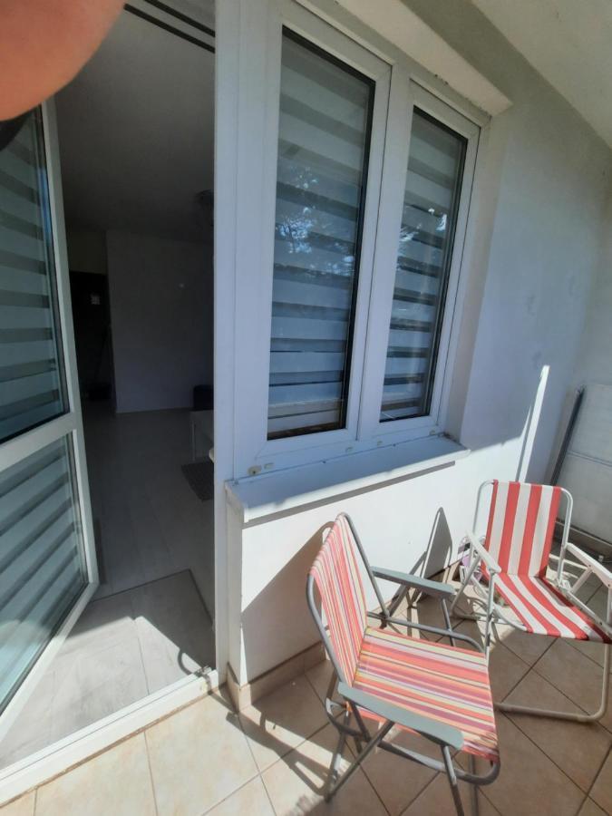 Apartament Zorzy Przy Instytucie Kardiologii Anin Apartment Warsaw Luaran gambar