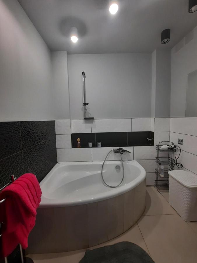 Apartament Zorzy Przy Instytucie Kardiologii Anin Apartment Warsaw Luaran gambar