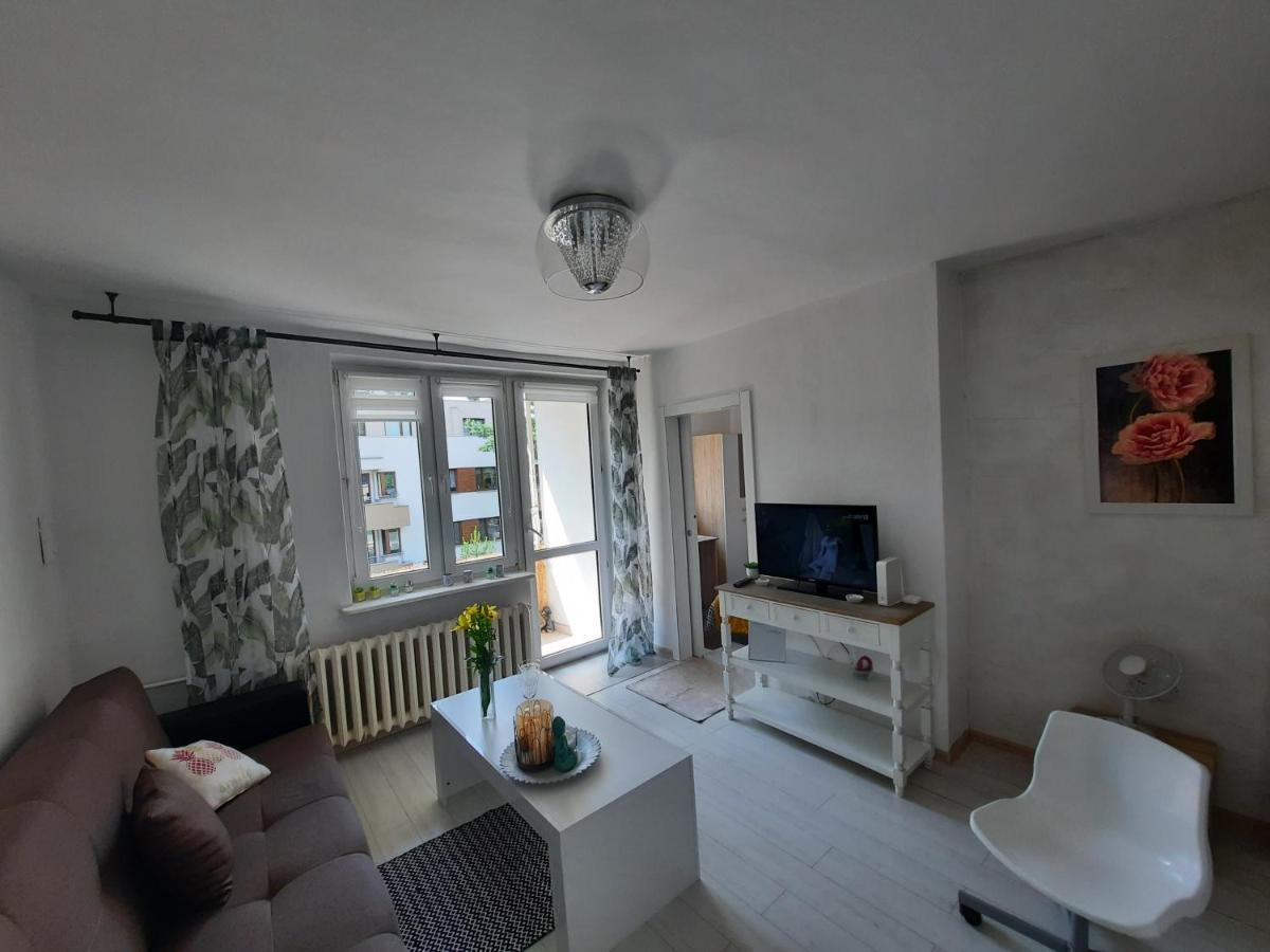Apartament Zorzy Przy Instytucie Kardiologii Anin Apartment Warsaw Luaran gambar