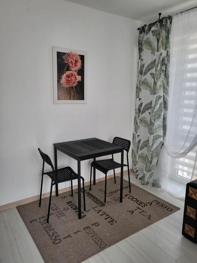 Apartament Zorzy Przy Instytucie Kardiologii Anin Apartment Warsaw Luaran gambar